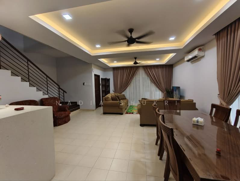 2-storey Terraced House for Sale in Denai Alam (Shah Alam) - Nadia Shukri - Living Room - PropertyGuru.com.my