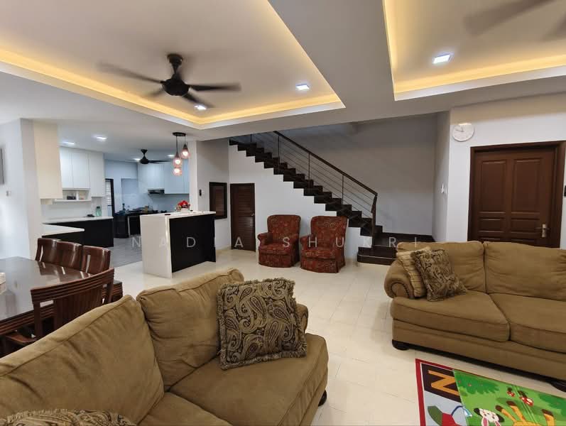 2-storey Terraced House for Sale in Denai Alam (Shah Alam) - Nadia Shukri - Living Room - PropertyGuru.com.my