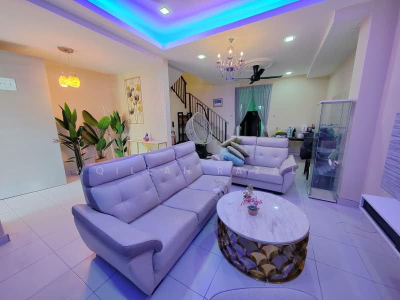 Rumah Teres 2 Tingkat untuk Dijual di Taman Intan Baiduri (Sepang) - Aqillah Razali - Living Room - PropertyGuru.com.my
