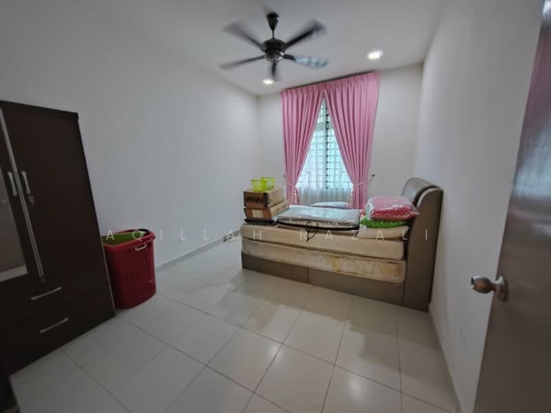 Rumah Teres 2 Tingkat untuk Dijual di Taman Intan Baiduri (Sepang) - Aqillah Razali - Bedroom - PropertyGuru.com.my