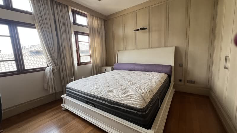 Bungalow for Sale in Mines Resort City (Seri Kembangan) - Helen Law - PropertyGuru.com.my