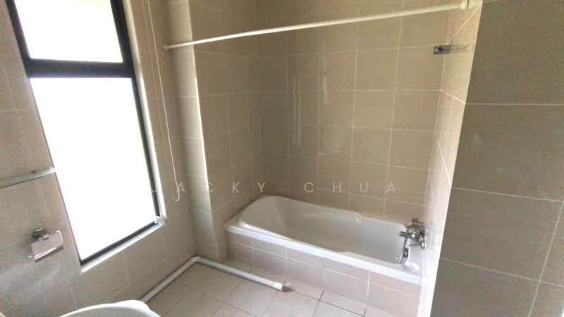 2-storey Terraced House for Rent in Leisure Farm (Gelang Patah) - Jacky Chua - Bathroom - PropertyGuru.com.my