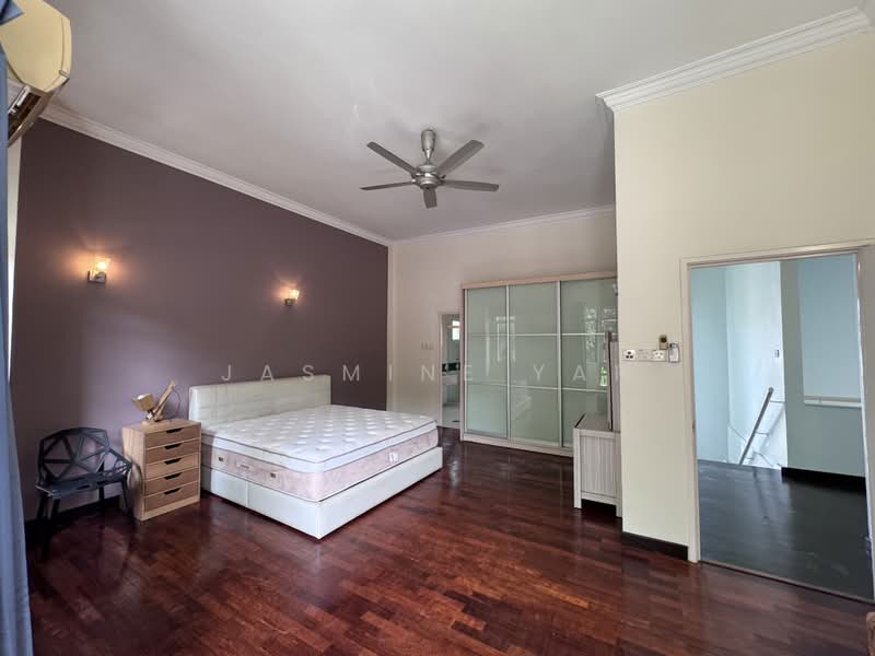 Kondominium untuk Disewa di Bungaraya Condominium - Jasmine Yap - Bedroom - PropertyGuru.com.my
