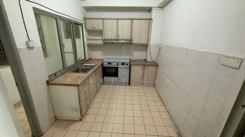 Condominium for Rent at Ridzuan Condominium - Pearly Gan - Kitchen - PropertyGuru.com.my
