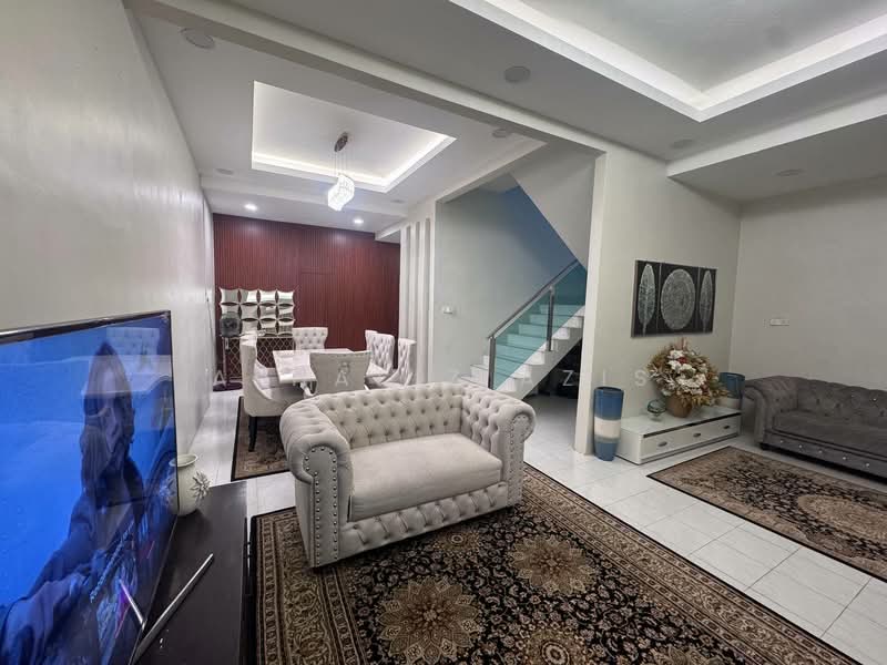 2-storey Terraced House for Sale in Taman Puteri Indah (Batu Pahat) - ALHAFIZ AZIS - Living Room - PropertyGuru.com.my