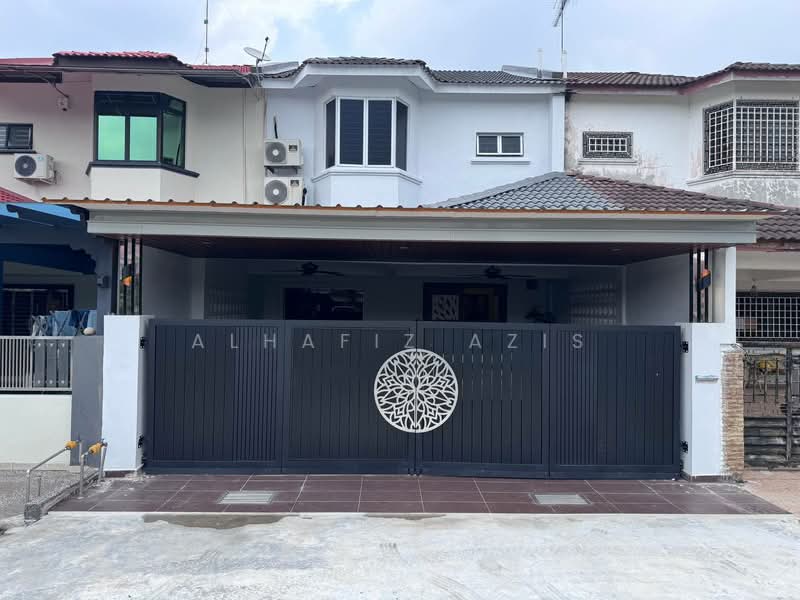 2-storey Terraced House for Sale in Taman Puteri Indah (Batu Pahat) - ALHAFIZ AZIS - Exterior - PropertyGuru.com.my