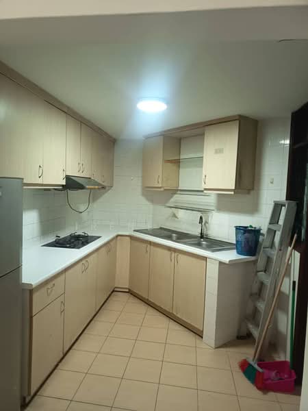 Condominium for Rent at Bistari Condominium - Irene Yap - Kitchen - PropertyGuru.com.my