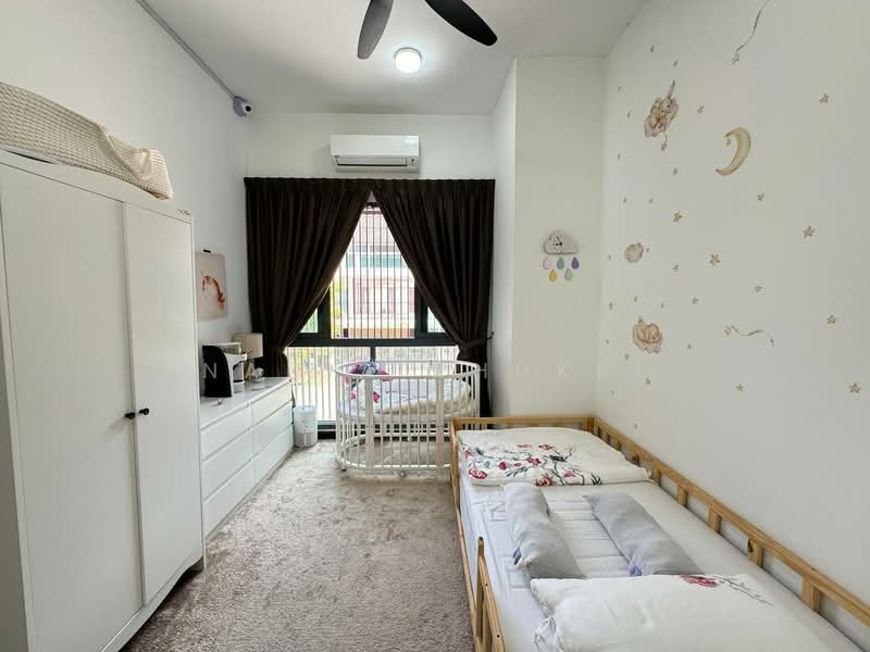 3-storey Terraced House for Sale in Denai Alam (Shah Alam) - Nadia Shukri - Bedroom - PropertyGuru.com.my
