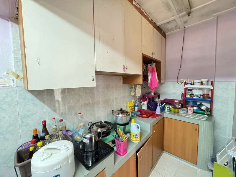 Rumah Flat untuk Dijual di Taman Daya - Jalan Nibong 48 - Nellie Lim - Kitchen - PropertyGuru.com.my