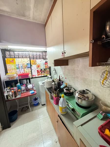 Rumah Flat untuk Dijual di Taman Daya - Jalan Nibong 48 - Nellie Lim - Kitchen - PropertyGuru.com.my