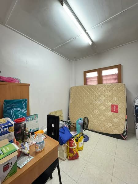 Rumah Flat untuk Dijual di Taman Daya - Jalan Nibong 48 - Nellie Lim - Bedroom - PropertyGuru.com.my