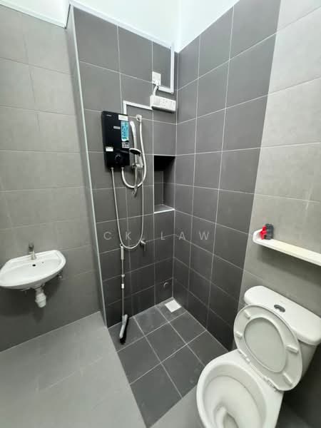 Rumah Teres 2 Tingkat untuk Dijual di Eco Forest (Semenyih) - CK Law - Bathroom - PropertyGuru.com.my