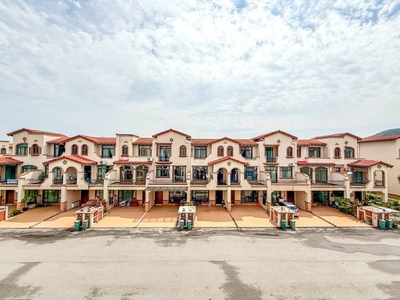 Rumah Teres 3-Tingkat untuk Dijual di Diamond City (Semenyih) - Aqillah Razali - Exterior - PropertyGuru.com.my