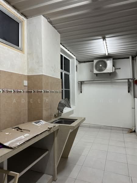 Townhouse for Rent in Raja Uda (Butterworth) - Adele See Thoe - Kitchen - PropertyGuru.com.my