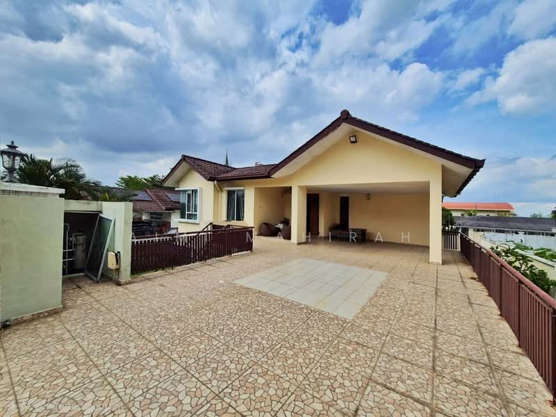Rumah Banglo untuk Dijual di Kayangan Heights (Shah Alam) - Aimi Mahirah - Exterior - PropertyGuru.com.my