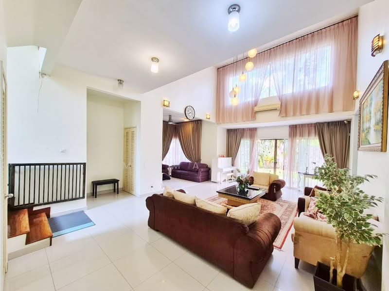Rumah Banglo untuk Dijual di Kayangan Heights (Shah Alam) - Aimi Mahirah - Living Room - PropertyGuru.com.my