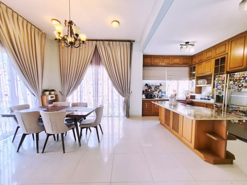 Rumah Banglo untuk Dijual di Kayangan Heights (Shah Alam) - Aimi Mahirah - Kitchen - PropertyGuru.com.my