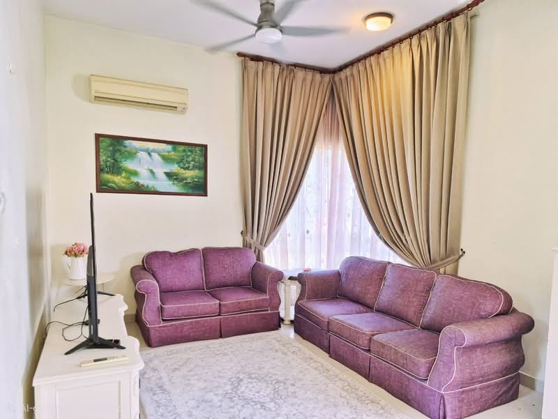 Rumah Banglo untuk Dijual di Kayangan Heights (Shah Alam) - Aimi Mahirah - Living Room - PropertyGuru.com.my