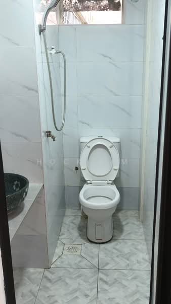 Flat for Sale at Balau - Hock Kim - Bathroom - PropertyGuru.com.my