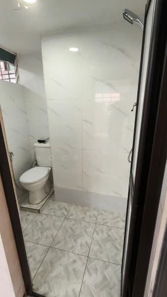 Flat for Sale at Balau - Hock Kim - Bathroom - PropertyGuru.com.my