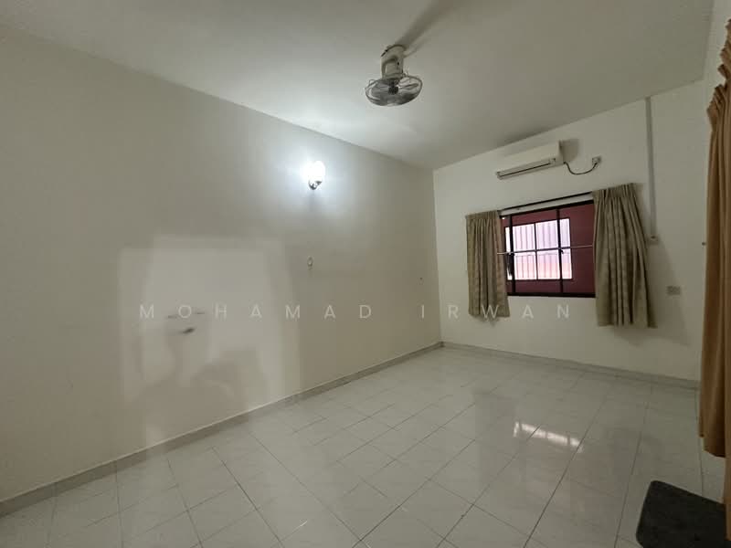 Semi-Detached House for Sale in Medan Lapangan Lagenda (Ipoh) - Mohamad Irwan - PropertyGuru.com.my