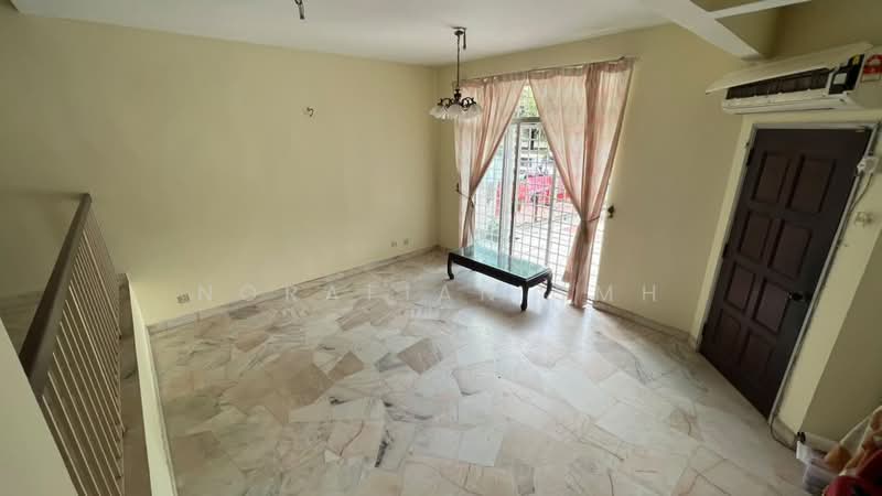 Rumah Teres 2 Tingkat untuk Dijual di Seksyen 5 Wangsa Maju (Wangsa Maju) - Norafian SMH - Living Room - PropertyGuru.com.my