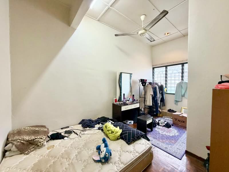 2-storey Terraced House for Sale in Taman Desa Serdang (Seri Kembangan) - Tasya Ruslan - PropertyGuru.com.my