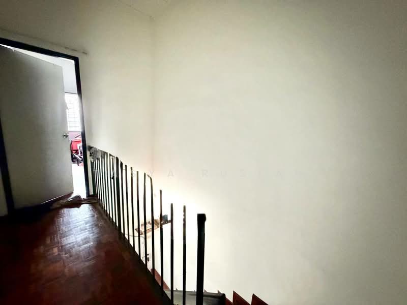 2-storey Terraced House for Sale in Taman Desa Serdang (Seri Kembangan) - Tasya Ruslan - PropertyGuru.com.my