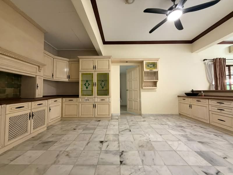 Bungalow for Sale in Ampang Jaya (Ampang) - Anna H - Kitchen - PropertyGuru.com.my