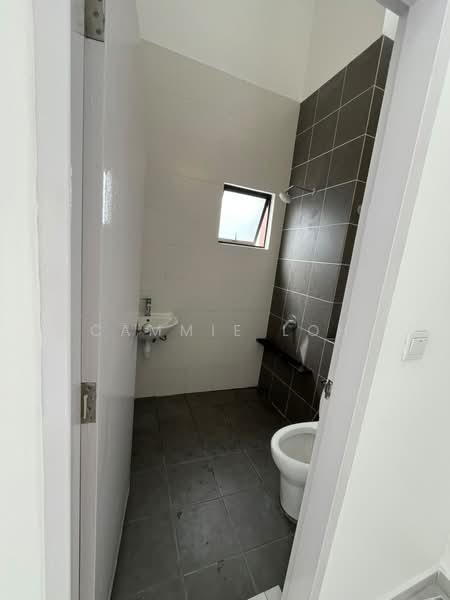 2-storey Terraced House for Rent in Setia Alam (Selangor) - Cammie Loh - Bathroom - PropertyGuru.com.my