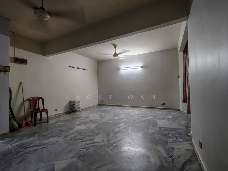 Apartment for Rent at Subang Perdana Goodyear Court 9 - Jacky Wan - Living Room - PropertyGuru.com.my
