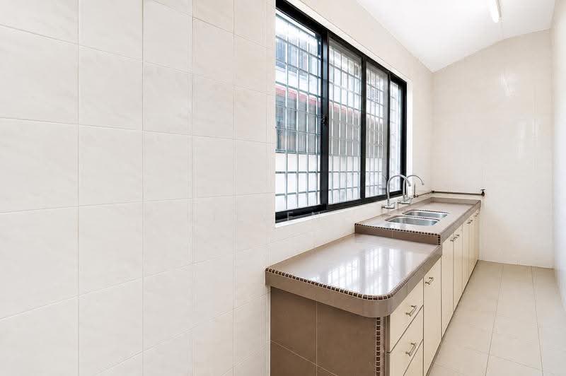 2.5-storey Terraced House for Sale in Fair Park (Ipoh) - Steven . - Kitchen - PropertyGuru.com.my