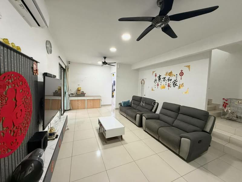 Rumah Teres 2-Tingkat untuk Dijual di Bandar Tiram (Ulu Tiram) - Shu Ying - Living Room - PropertyGuru.com.my