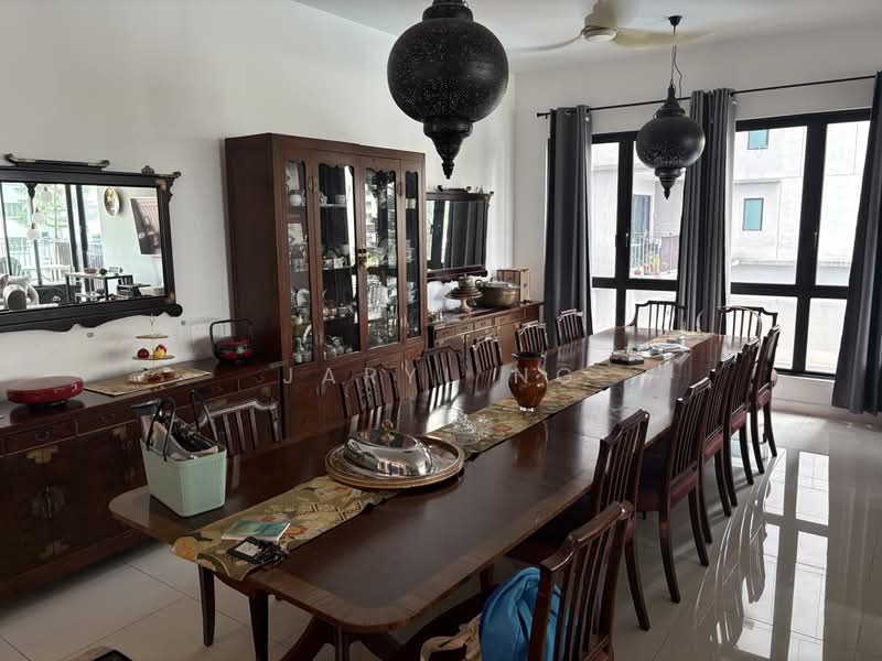 Kondominium untuk Dijual di Residensi 22 - Jaryl Ng - Dining Room - PropertyGuru.com.my