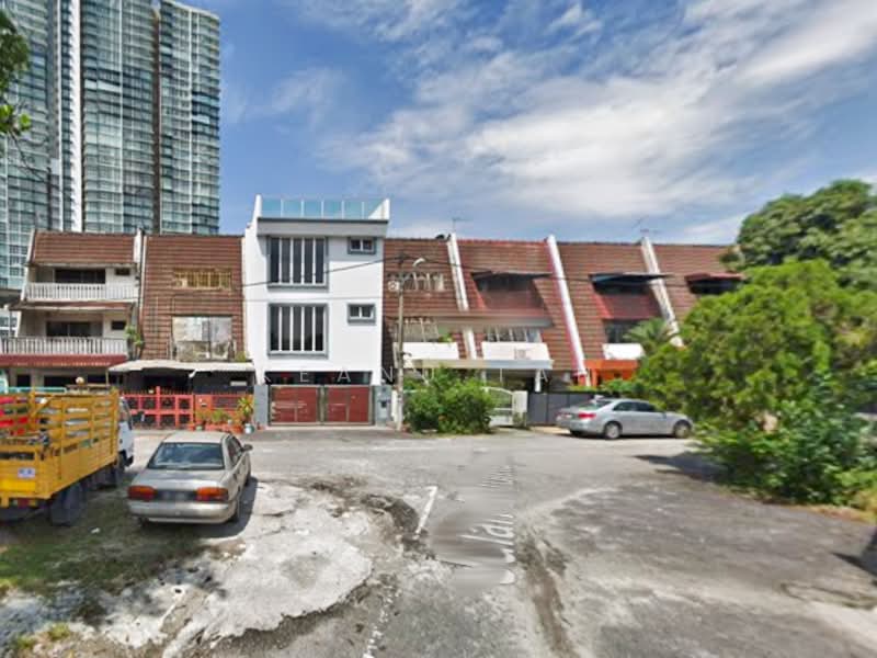 Rumah Teres 2.5 Tingkat untuk Disewa di Taman Kok Lian (Jalan Kuching) - Keanu Tan - Exterior - PropertyGuru.com.my