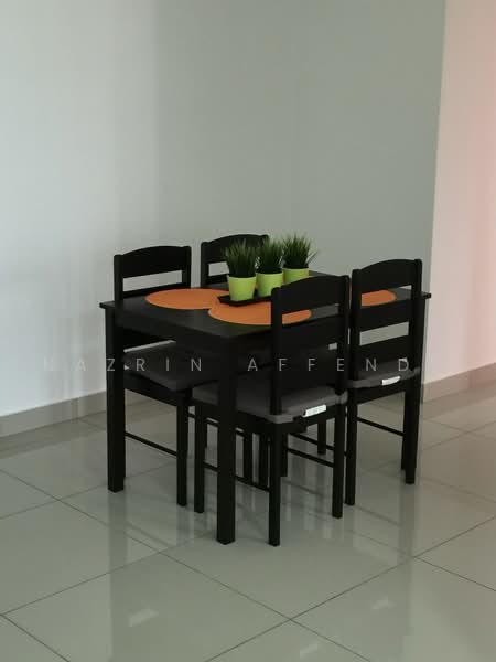 Servis Apartment untuk Disewa di Utropolis Urbano - Nazrin Affendy - Dining Room - PropertyGuru.com.my
