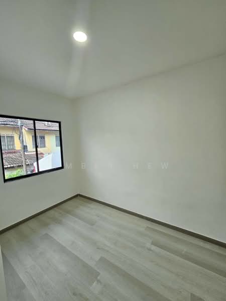 2-storey Terraced House for Sale in Bandar Seri Alam (Masai) - Amber Hew - Interior - PropertyGuru.com.my