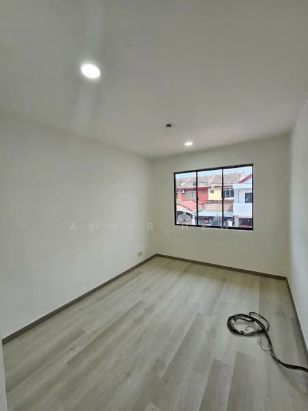 2-storey Terraced House for Sale in Bandar Seri Alam (Masai) - Amber Hew - Interior - PropertyGuru.com.my