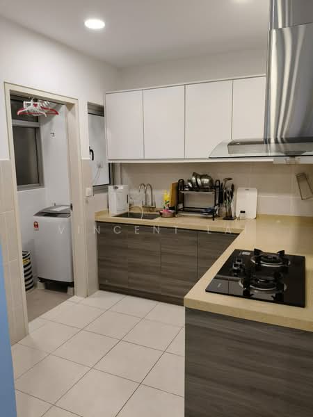 Pangsapuri untuk Disewa di Residensi Seri Wahyu - Vincent Lai - Kitchen - PropertyGuru.com.my