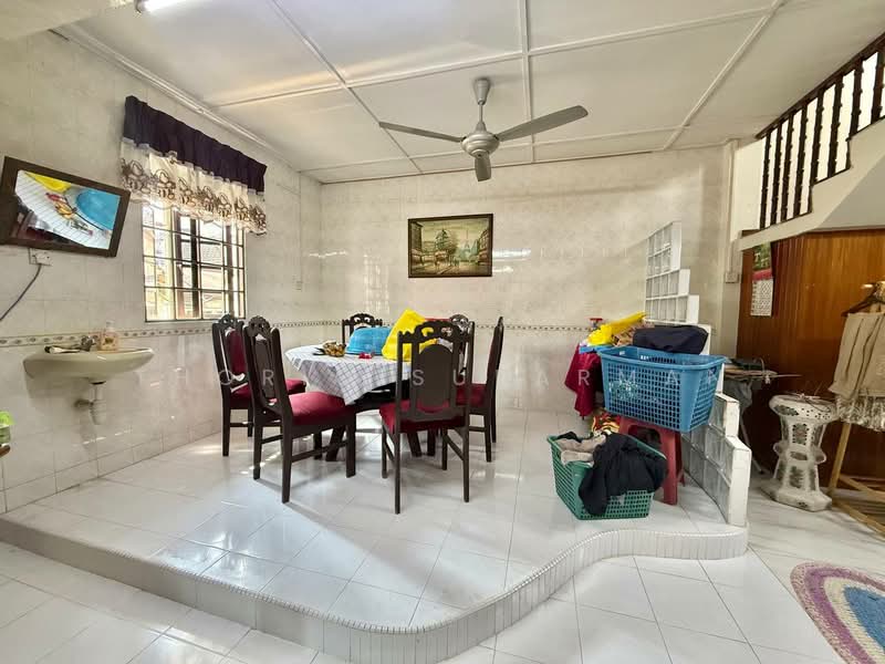 Rumah Teres 1.5 Tingkat untuk Dijual di Taman Ehsan (Kepong) - Thoriq Suparman - Dining Room - PropertyGuru.com.my