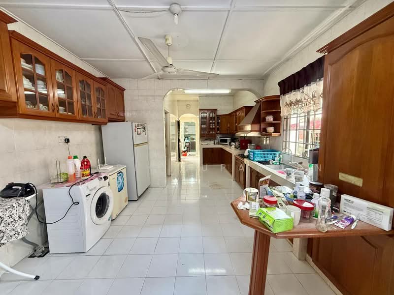 Rumah Teres 1.5 Tingkat untuk Dijual di Taman Ehsan (Kepong) - Thoriq Suparman - Kitchen - PropertyGuru.com.my