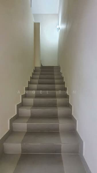 Rumah Teres 2 Tingkat untuk Dijual di Taman Lestari Putra (Seri Kembangan) - Angel Tan - Interior - PropertyGuru.com.my