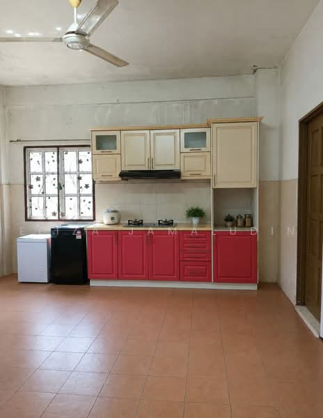 Bungalow for Sale in Kajang (Selangor) - Eliza Jamaludin - Kitchen - PropertyGuru.com.my