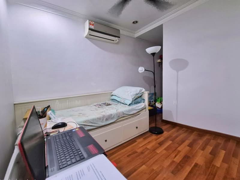 Rumah Teres 2 Tingkat untuk Dijual di Taman Setiawangsa (Setiawangsa) - Aimi Mahirah - Bedroom - PropertyGuru.com.my