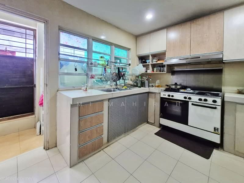 Rumah Teres 2 Tingkat untuk Dijual di Taman Setiawangsa (Setiawangsa) - Aimi Mahirah - Kitchen - PropertyGuru.com.my