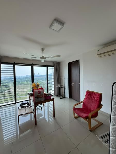 Servis Apartment untuk Disewa di Trefoil @ Setia City - Nazrin Affendy - Living Room - PropertyGuru.com.my