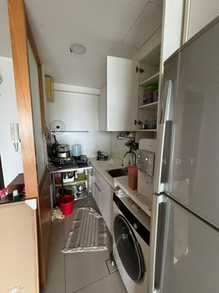 Servis Apartment untuk Disewa di Trefoil @ Setia City - Nazrin Affendy - Kitchen - PropertyGuru.com.my