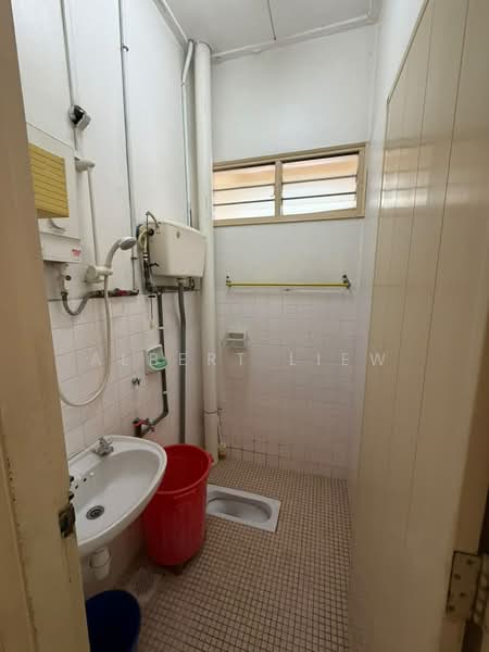 1-storey Terraced House for Sale in Perling (Johor) - Albert Liew - Bathroom - PropertyGuru.com.my