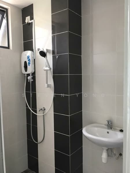 Service Residence for Sale at Silk Sky - Steven Yong - Bathroom - PropertyGuru.com.my