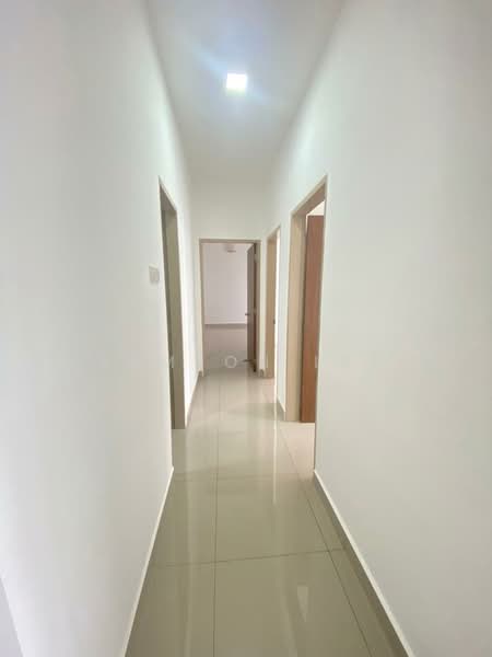 Kondominium untuk Dijual di Villa Crystal - Samson Lee - Corridor - PropertyGuru.com.my